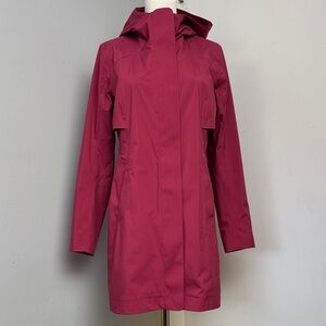 Lululemon Rain Rebel Jacket 4 Red Velvet Hooded Waterproof Long Rain Coat NWOT